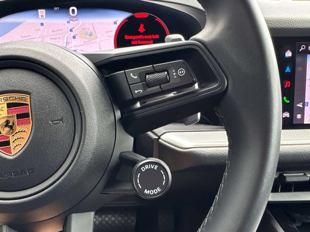 Certified 2025 Porsche Cayenne AWD/4WD image 26