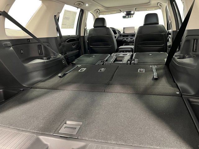 New 2025 Honda Pilot Touring image 34