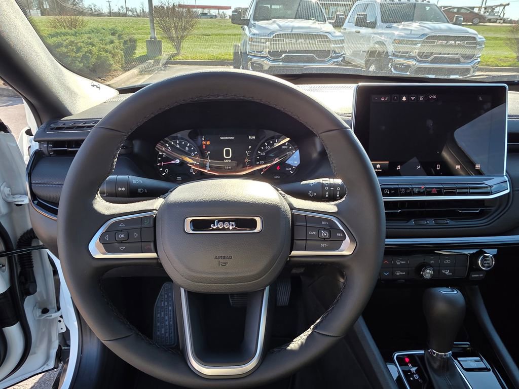 New 2026 Jeep Compass Latitude image 15