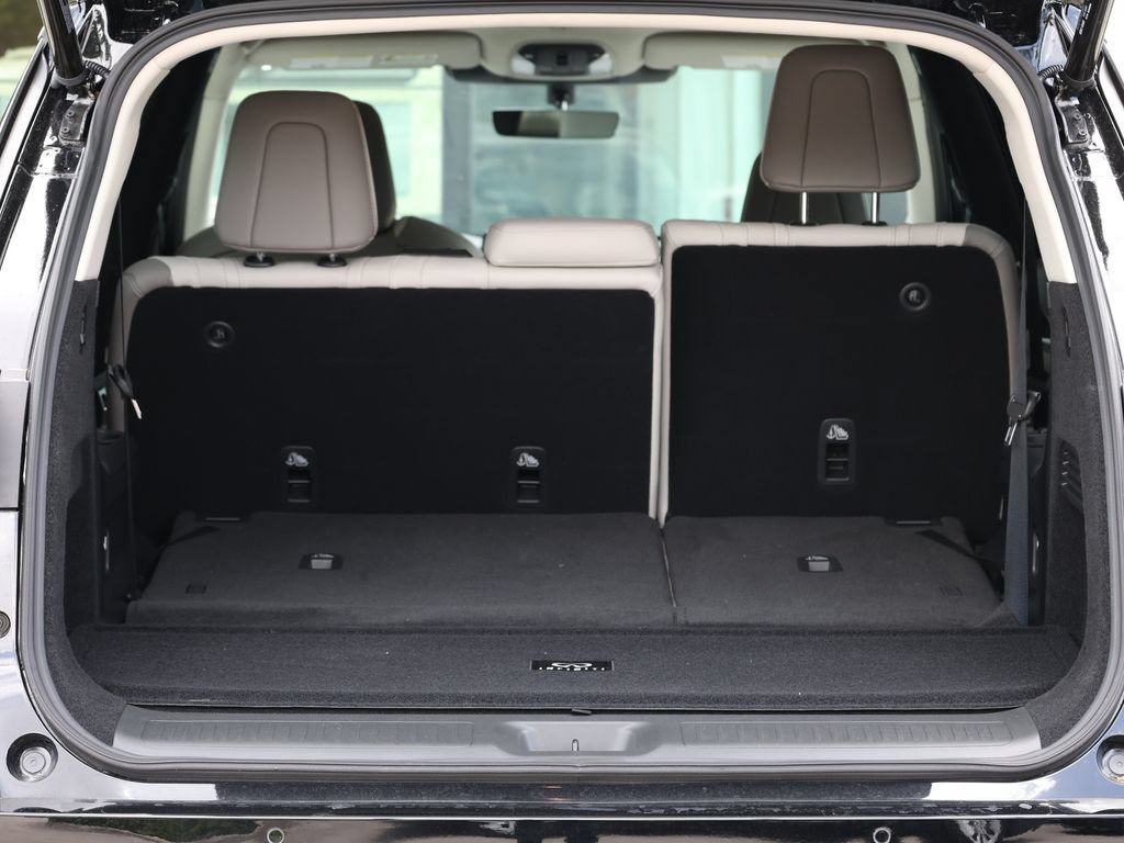 Certified 2026 INFINITI QX60 Pure w/ Cargo Package FWD image 8