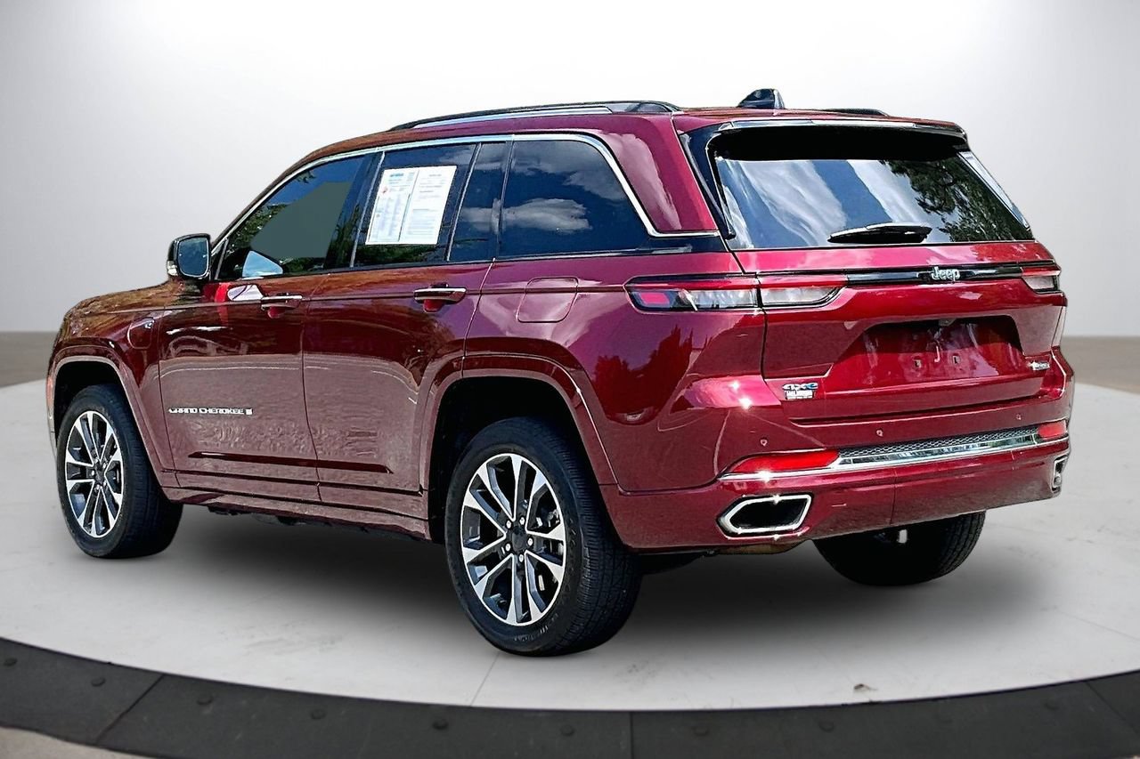 Used 2023 Jeep Grand Cherokee Overland AWD/4WD image 7