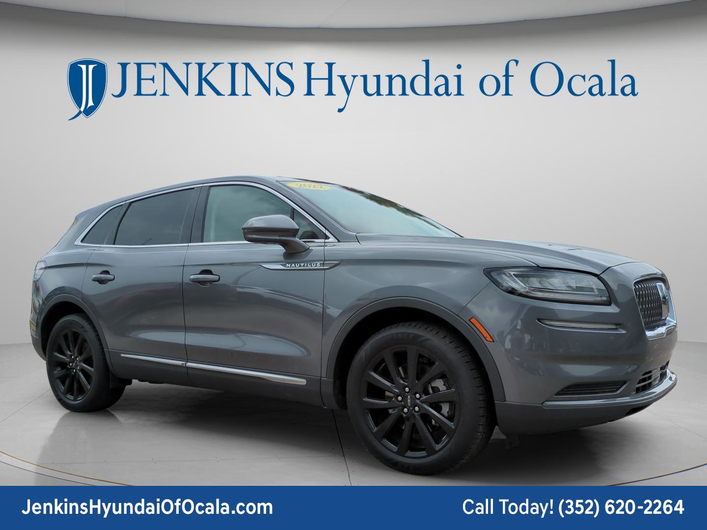 Used 2022 Lincoln Nautilus Reserve w/ Monochromatic Package image 1