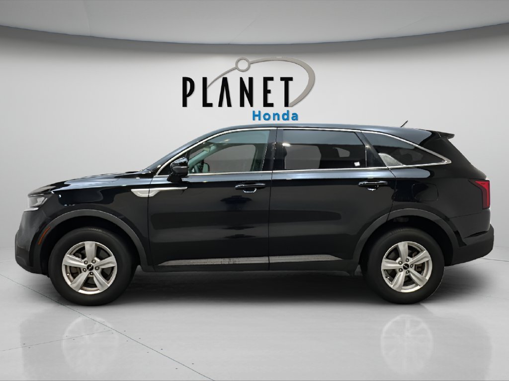 Used 2022 Kia Sorento LX AWD/4WD image 6