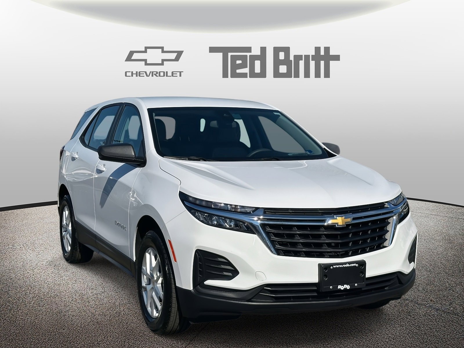 Certified 2024 Chevrolet Equinox LS w/ Driver Confidence II Package image 3