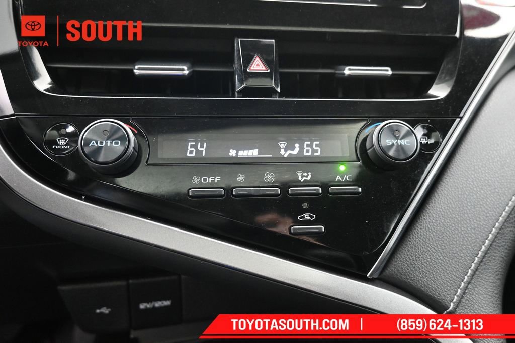 Used 2023 Toyota Camry SE w/ Convenience Package AWD/4WD image 18