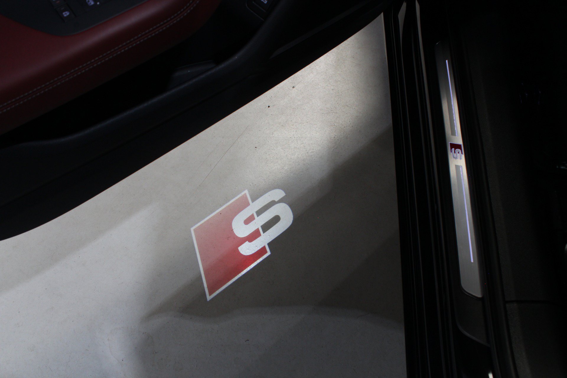 Used 2025 Audi S6 Premium Plus AWD/4WD image 44