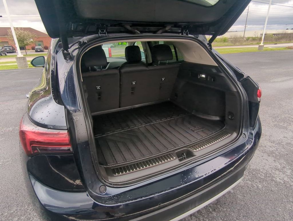 Used 2021 Buick Envision Preferred AWD/4WD image 23