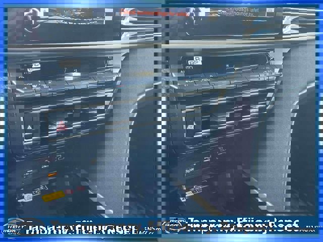 Used 2025 Toyota Camry LE w/ Convenience Package image 28