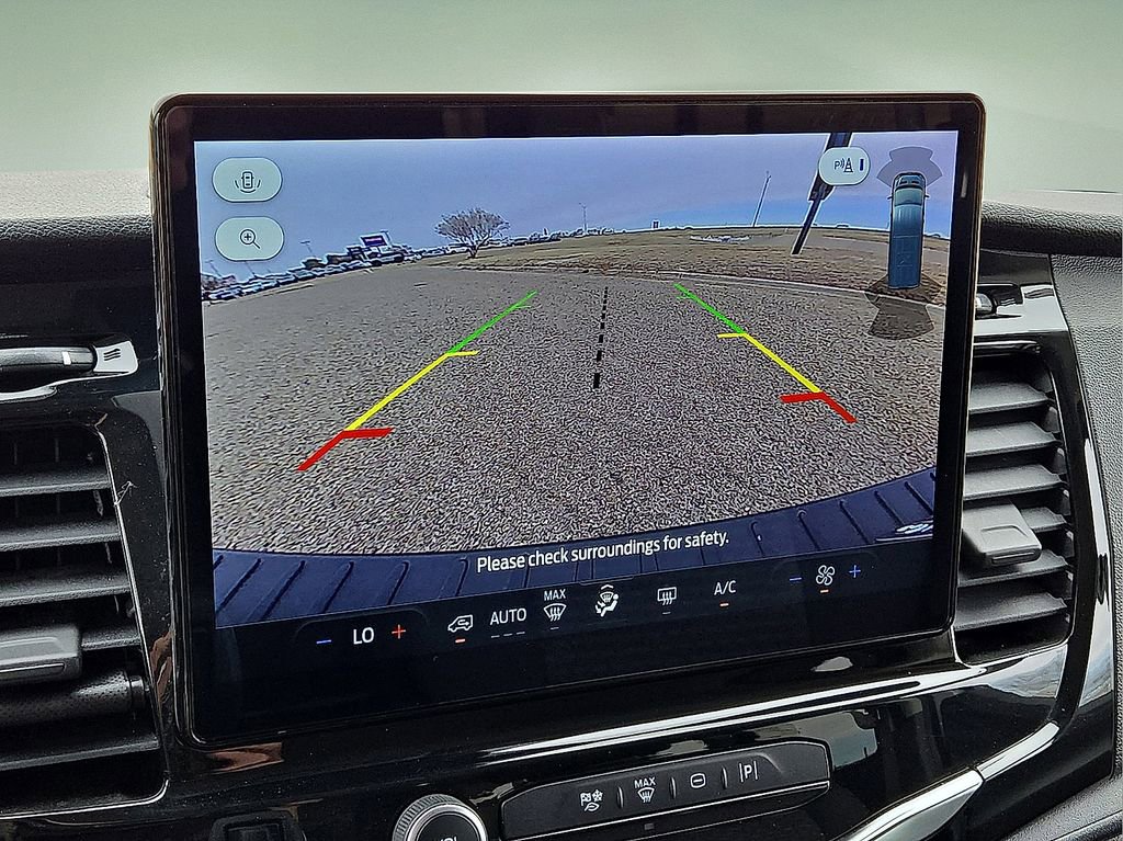 Used 2023 Ford Transit 350 XLT image 28