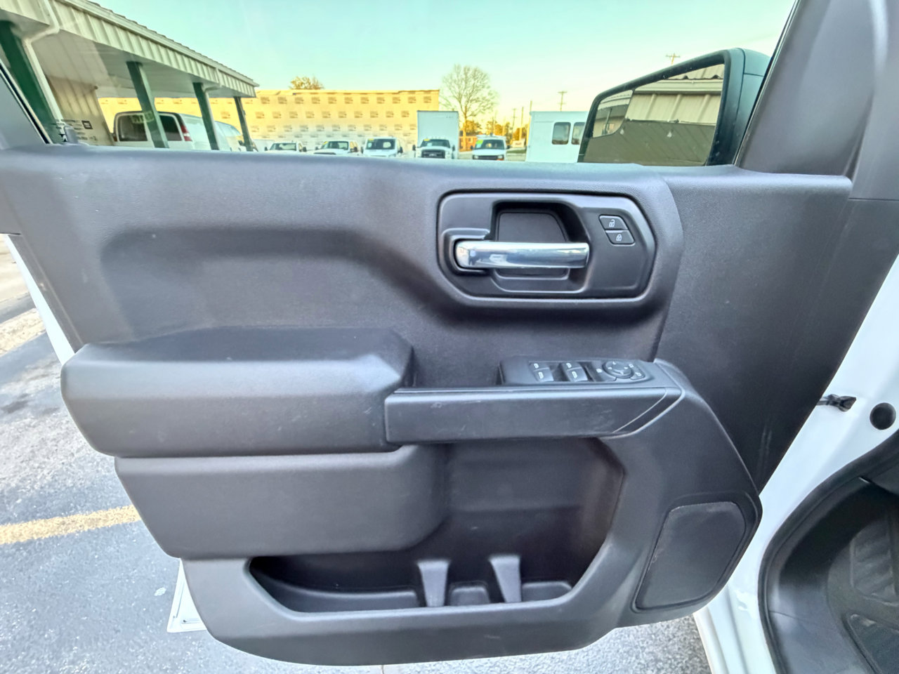 Used 2022 Chevrolet Silverado 1500 Custom image 18