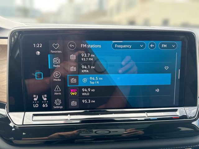 Certified 2025 Volkswagen Atlas SE FWD image 13