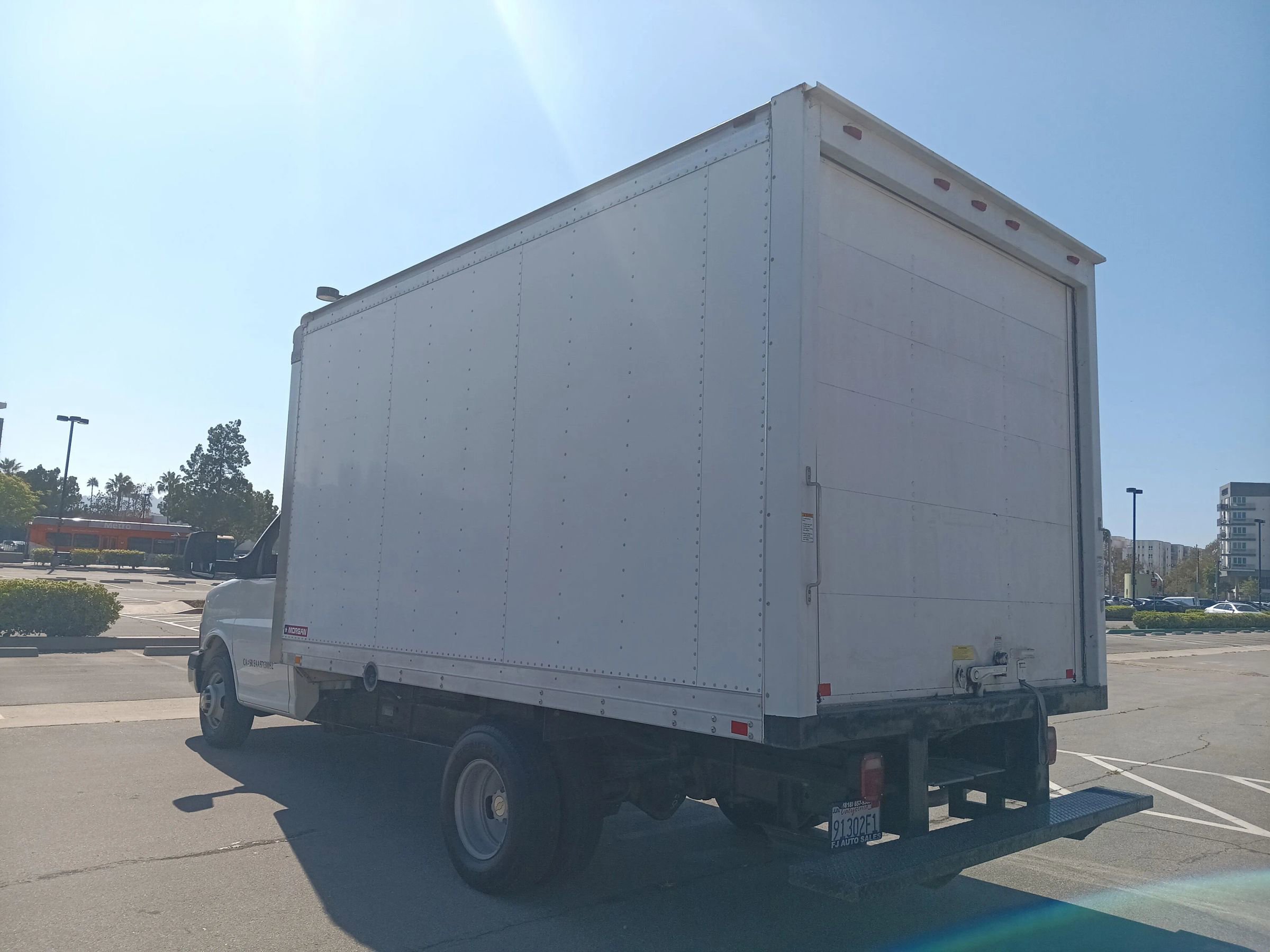 Used 2012 Chevrolet Express 3500 Extended w/ Chrome Appearance Package image 6