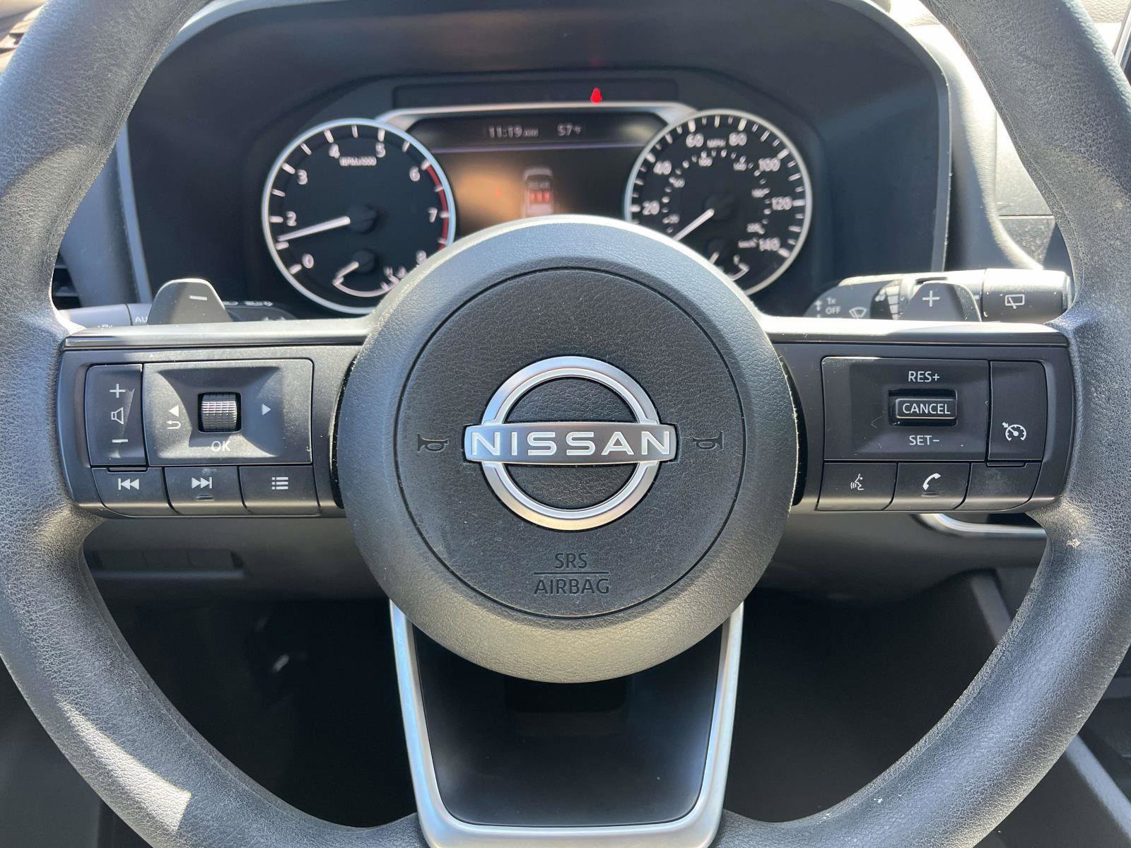 Used 2023 Nissan Rogue S image 8