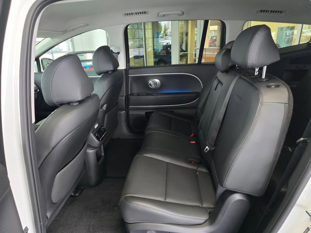 New 2026 Hyundai Ioniq 9 SEL image 36