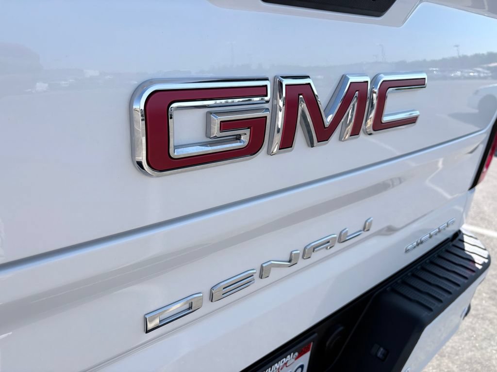 Used 2024 GMC Sierra 1500 Denali w/ Technology Package RWD image 22