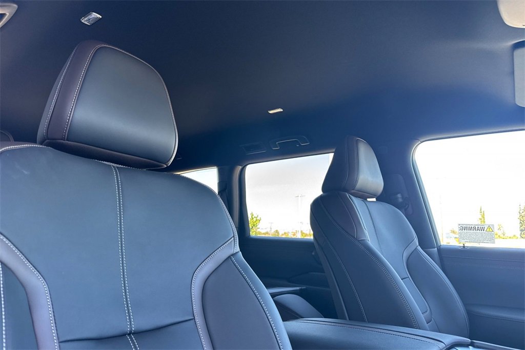 New 2025 Nissan Armada SL image 16