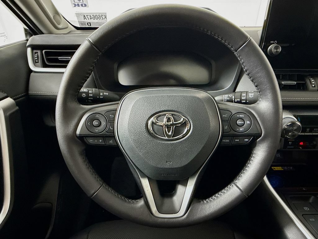 Used 2023 Toyota RAV4 Limited AWD/4WD image 13