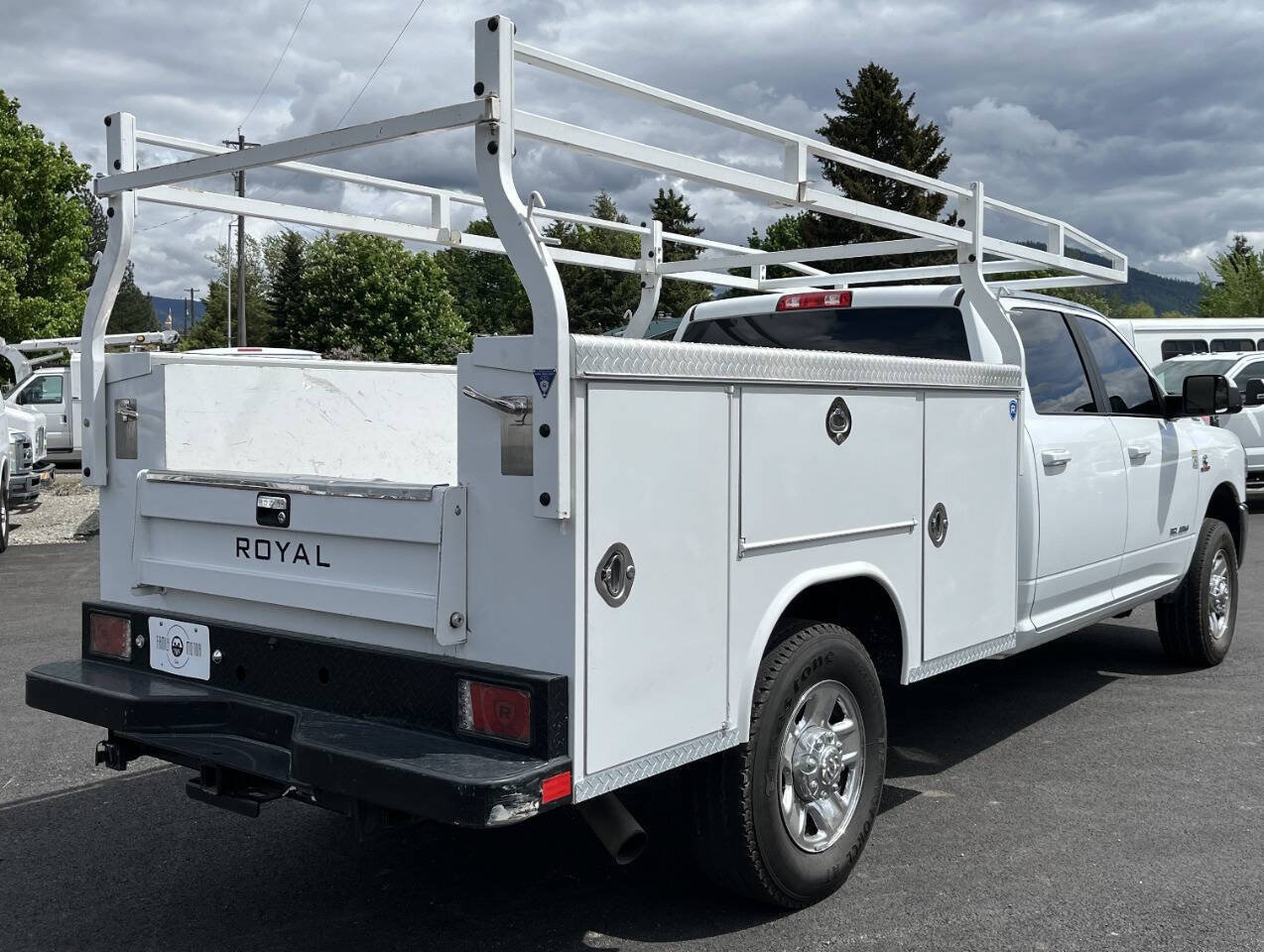 Used 2022 RAM 3500 Big Horn AWD/4WD image 5
