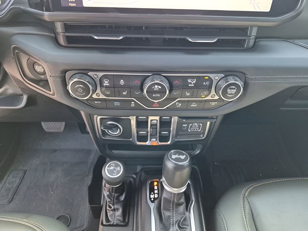 Used 2024 Jeep Wrangler High Altitude image 38