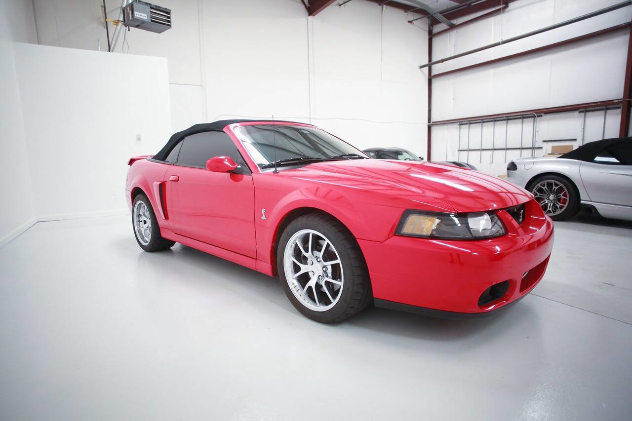 Used 2004 Ford Mustang Cobra RWD image 9