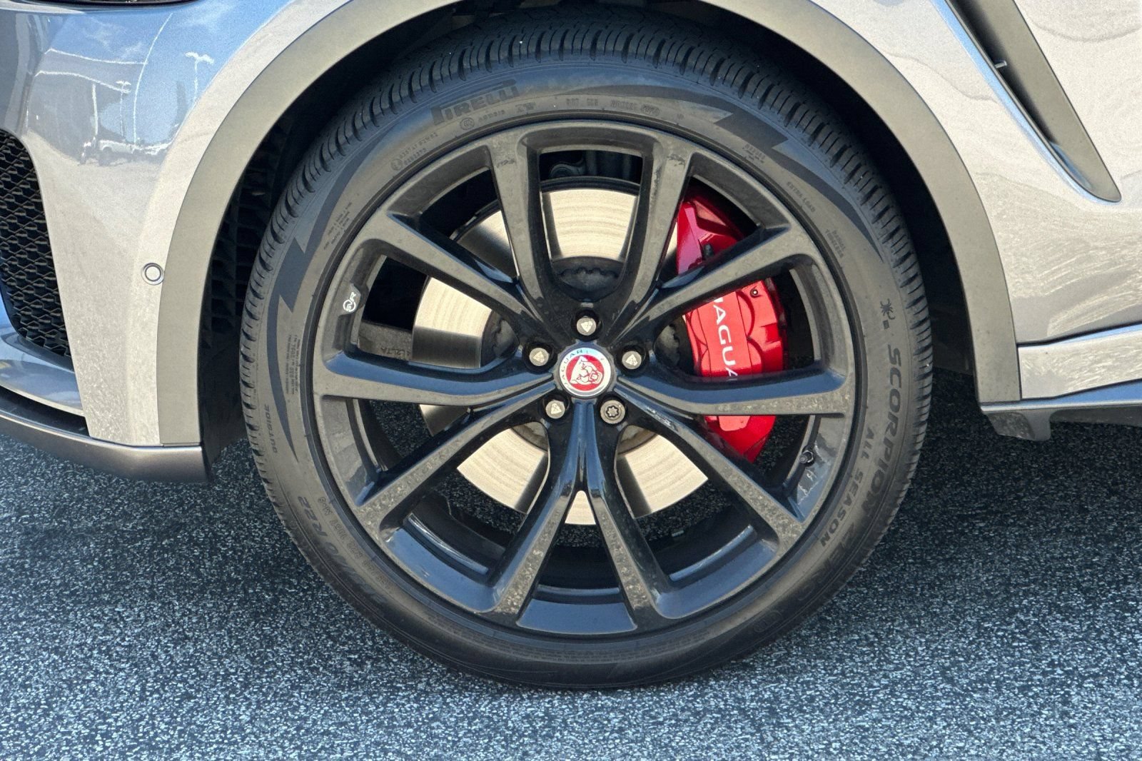 Used 2020 Jaguar F-PACE SVR AWD/4WD image 38