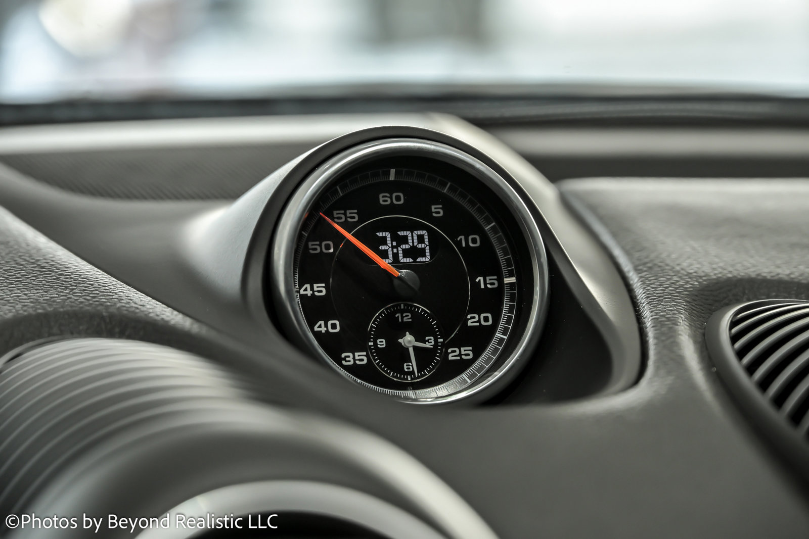 Used 2023 Porsche 718 Cayman T w/ Sport Chrono Package image 29