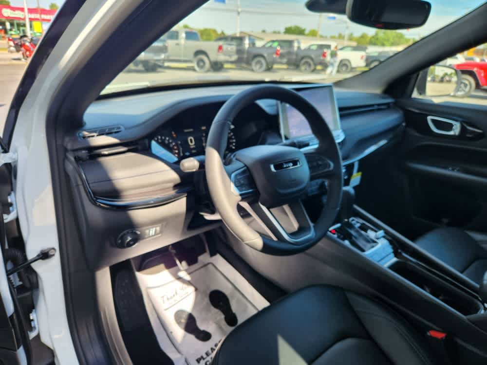 New 2026 Jeep Compass Limited AWD/4WD image 23