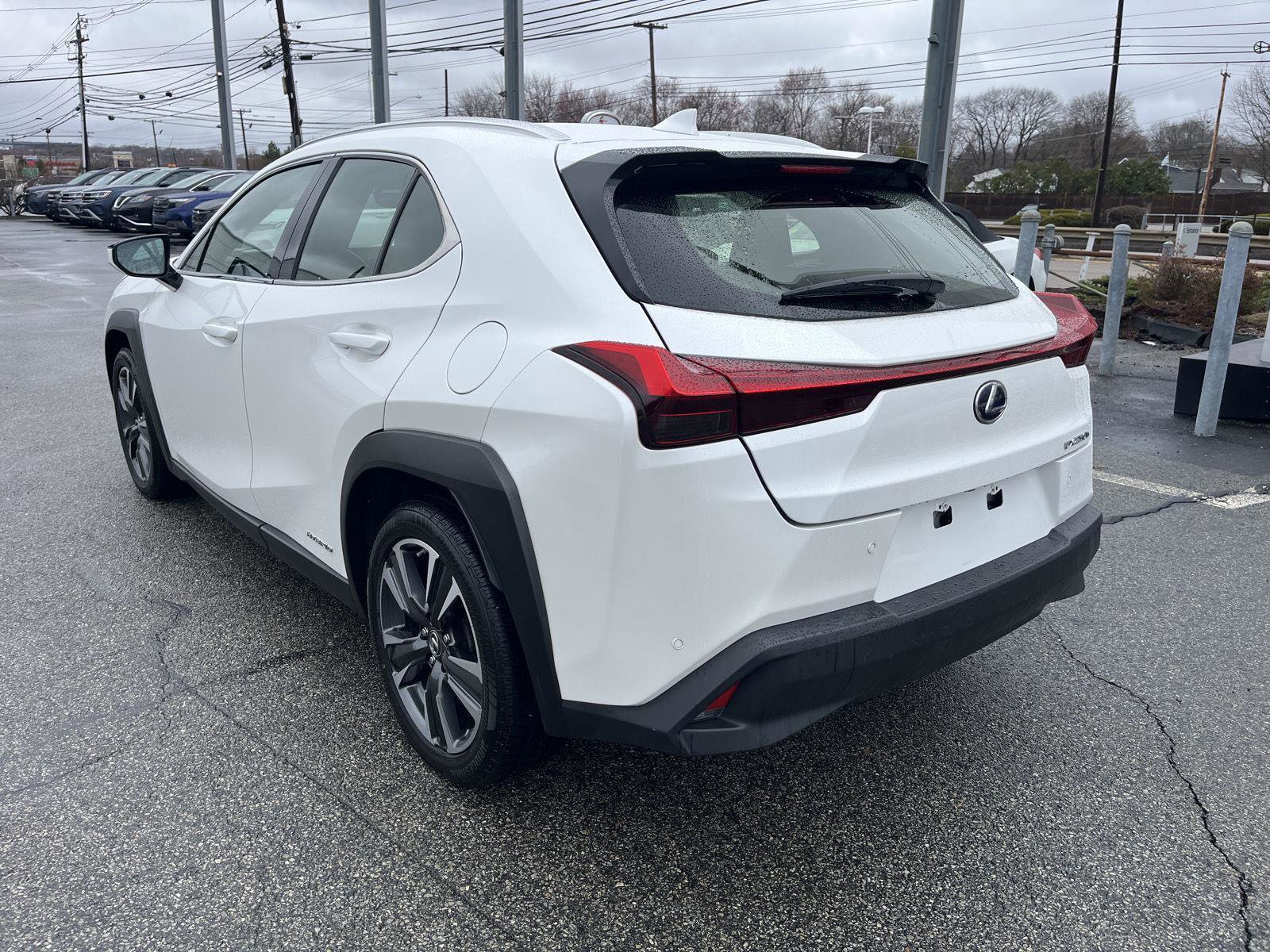 Used 2020 Lexus UX 250h w/ Premium Package image 5