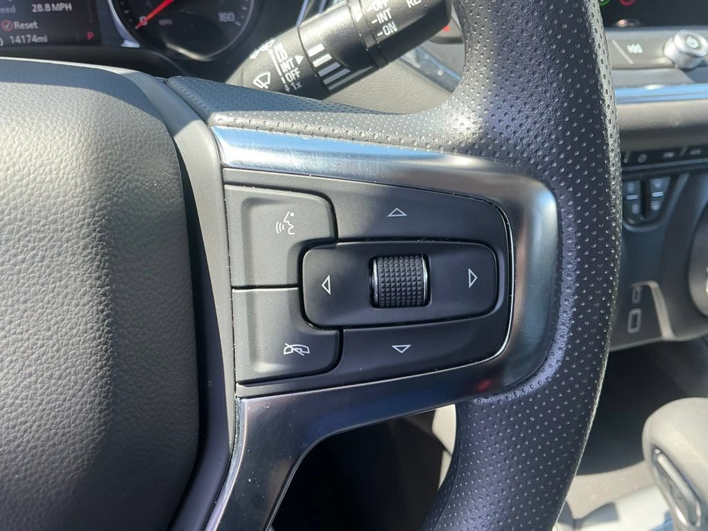 Used 2025 Chevrolet Blazer LT FWD image 26