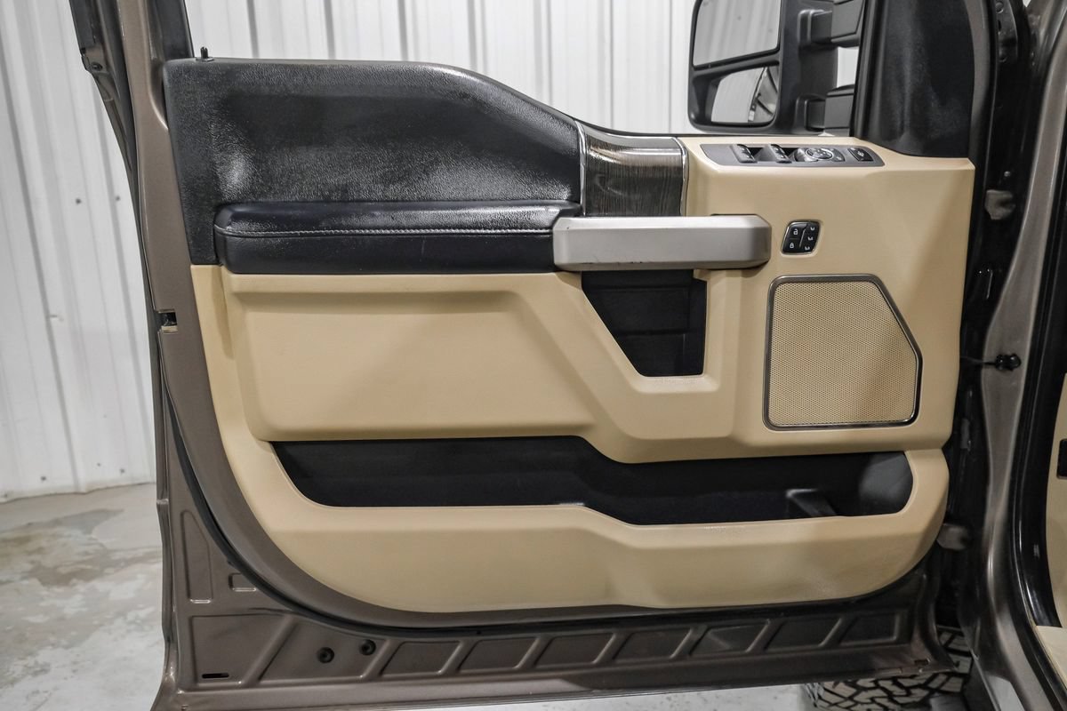 Used 2020 Ford F250 Lariat w/ Lariat Value Package AWD/4WD image 42