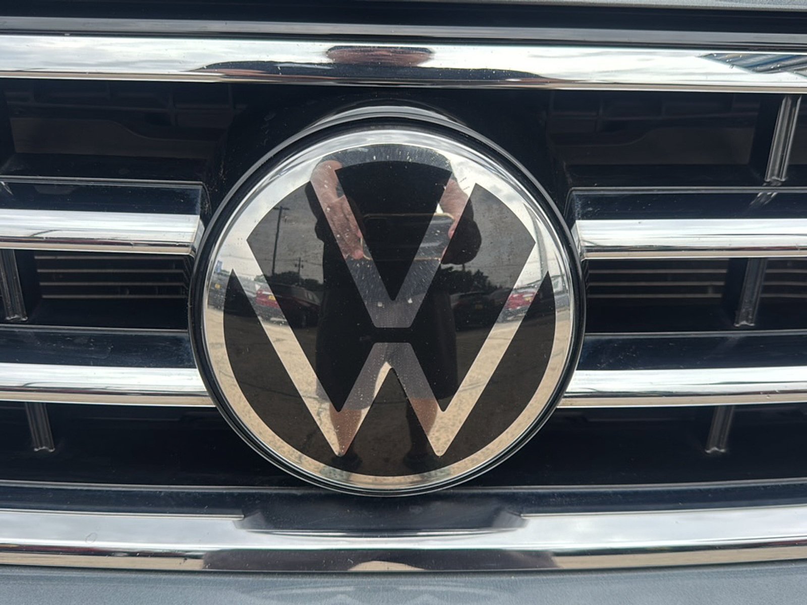 Used 2022 Volkswagen Tiguan SE AWD/4WD image 47