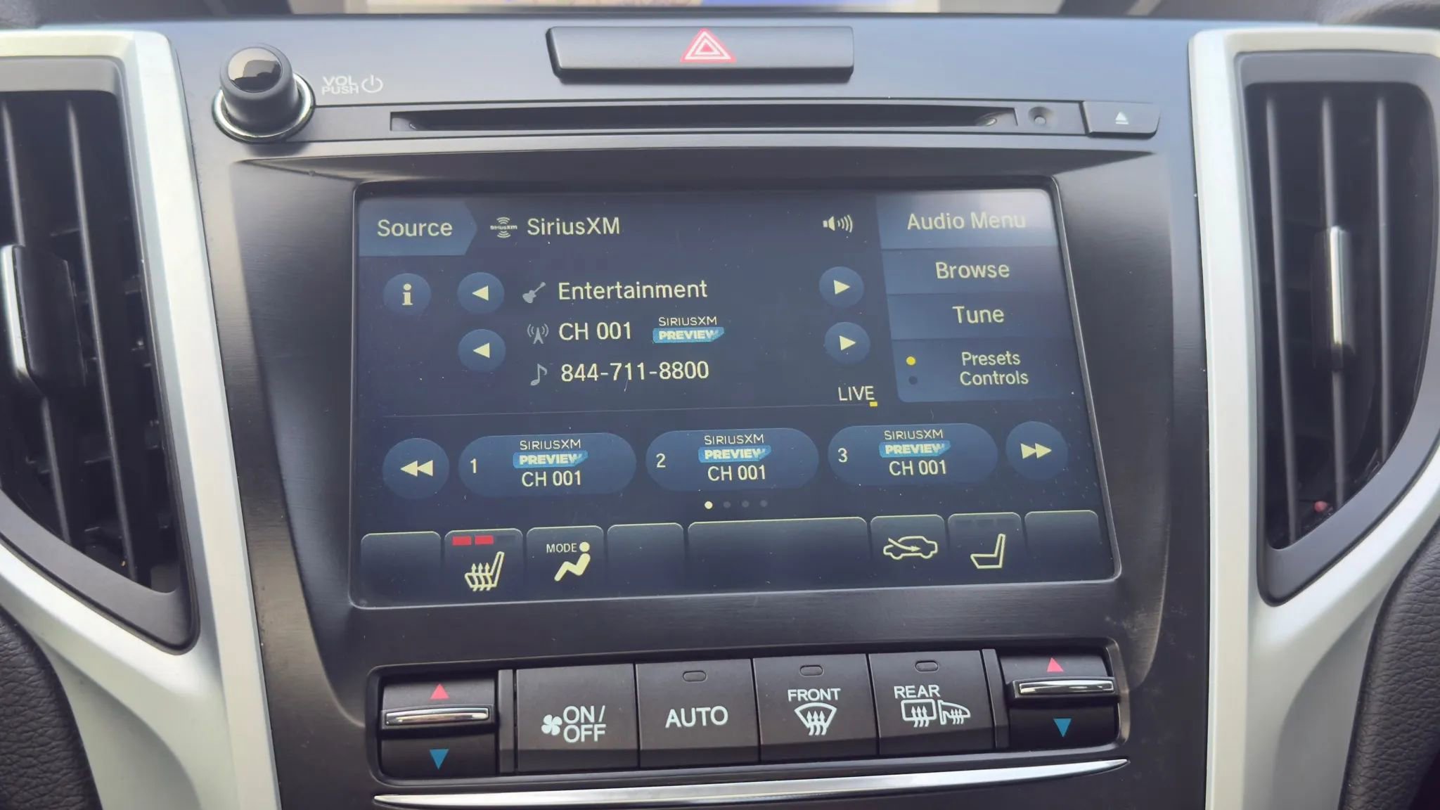 Used 2018 Acura TLX w/ Technology Package image 19