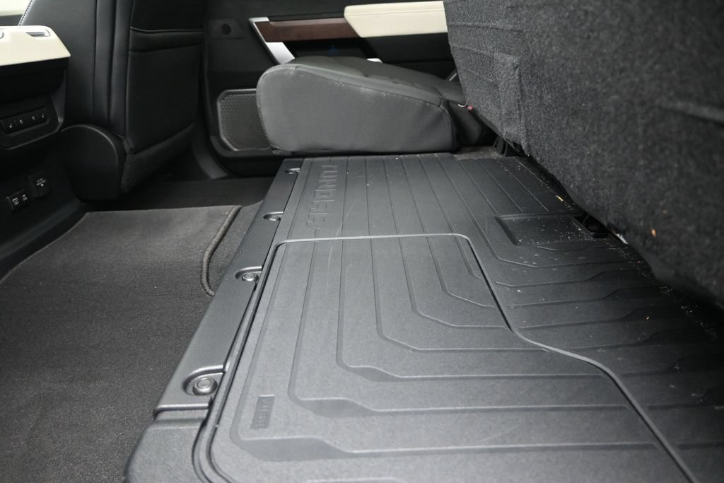 Used 2022 Toyota Tundra Capstone AWD/4WD image 17