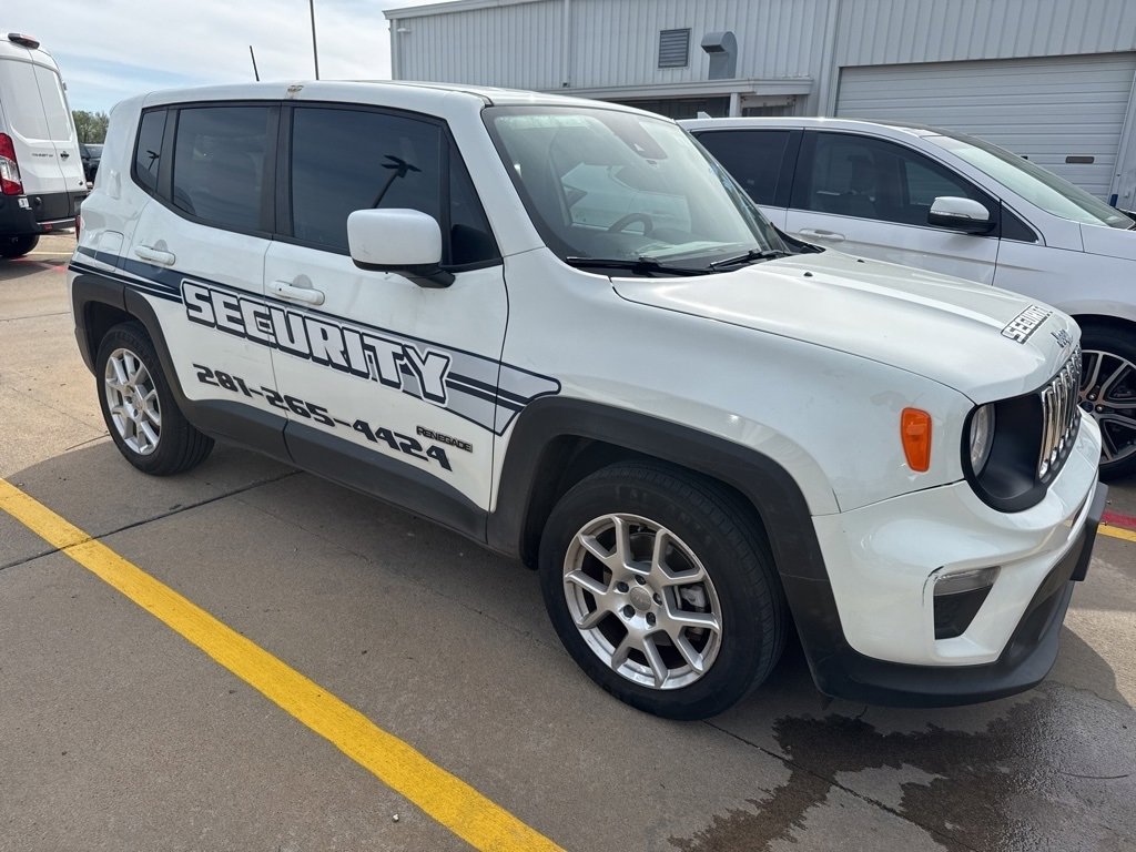 Used 2021 Jeep Renegade Latitude image 3