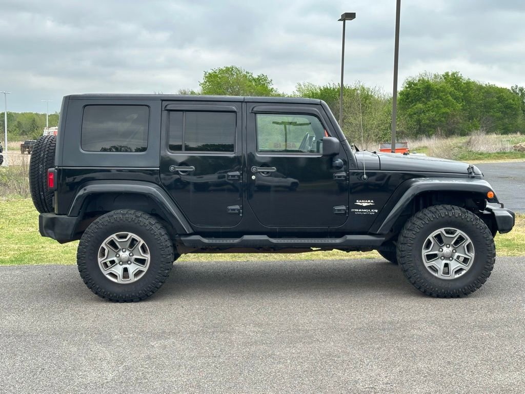 Used 2008 Jeep Wrangler Unlimited Sahara w/ Trailer Tow Group AWD/4WD image 4