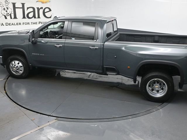 Used 2025 Chevrolet Silverado 3500 LTZ w/ LTZ Plus Package image 40