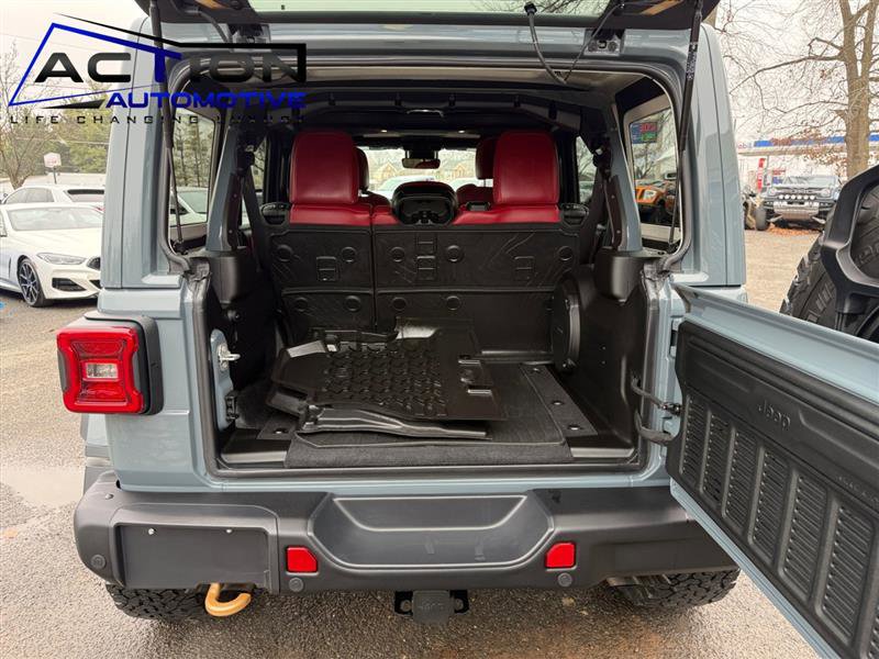 Used 2024 Jeep Wrangler Unlimited Rubicon 392 w/ Dual Top Group image 18