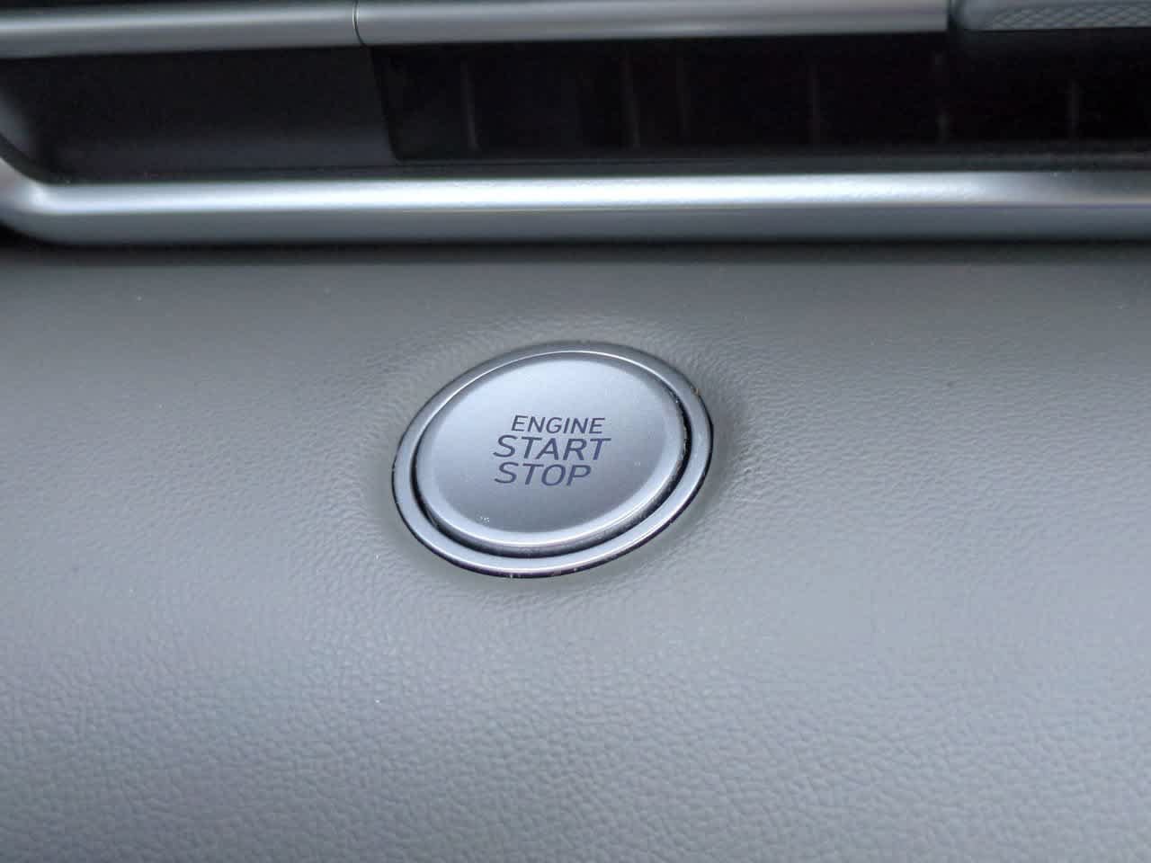 Used 2022 Hyundai Elantra Blue FWD image 26