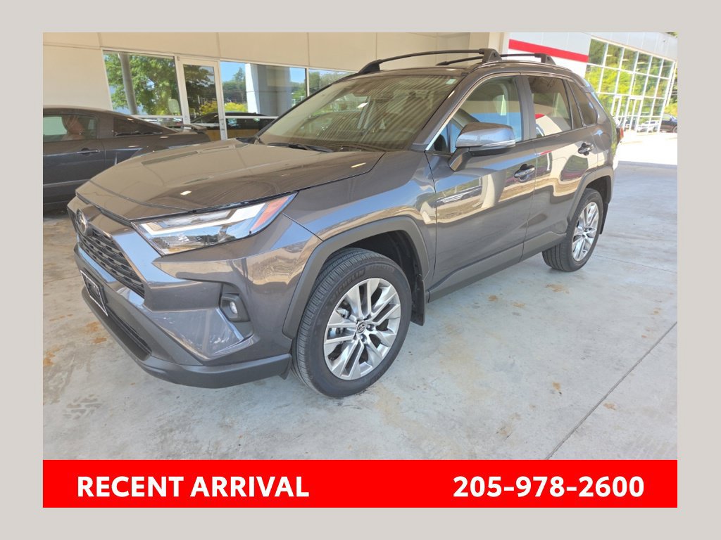 Used 2025 Toyota RAV4 XLE Premium FWD image 1