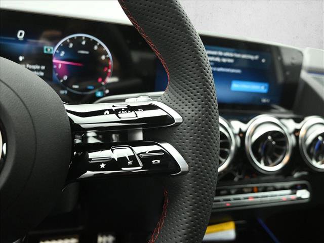 New 2026 Mercedes-Benz GLA 250 4MATIC image 16