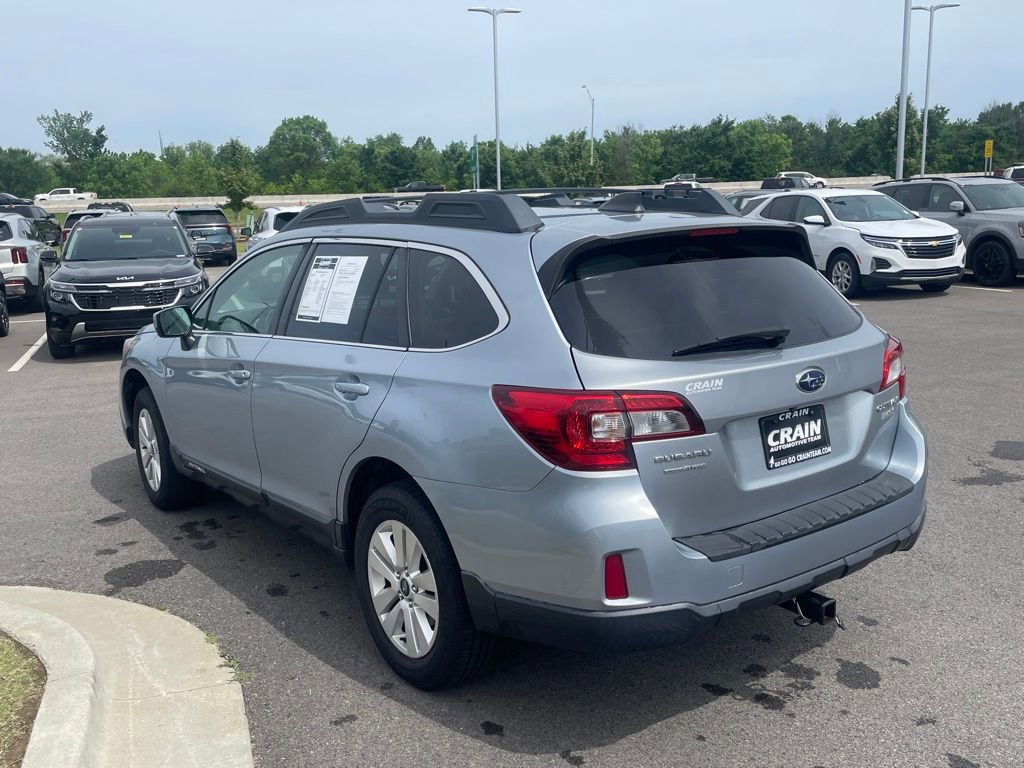 Used 2017 Subaru Outback 2.5i Premium AWD/4WD image 5