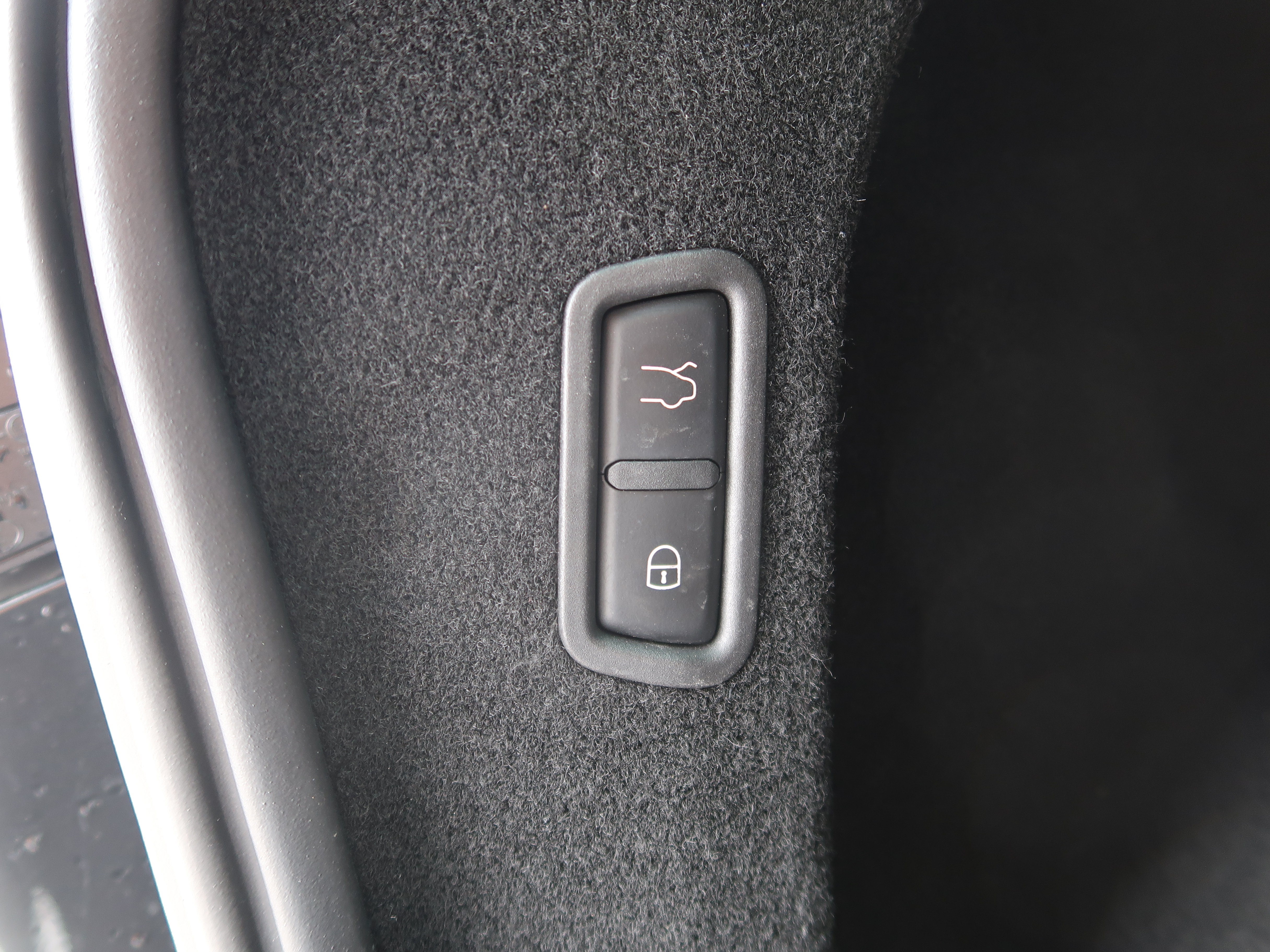 Used 2022 Maserati Levante GT AWD/4WD image 44