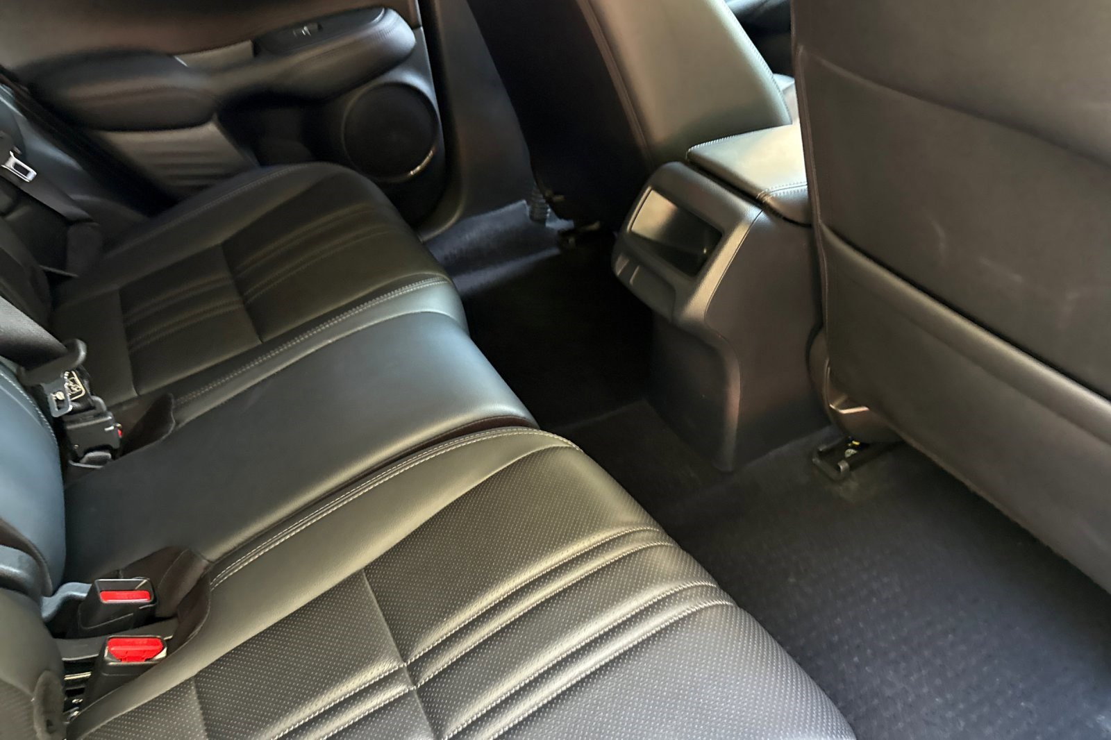 Used 2023 Honda HR-V EX-L image 30