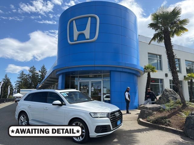 Used 2018 Audi Q7 3.0T Prestige w/ Prestige Package AWD/4WD image 1