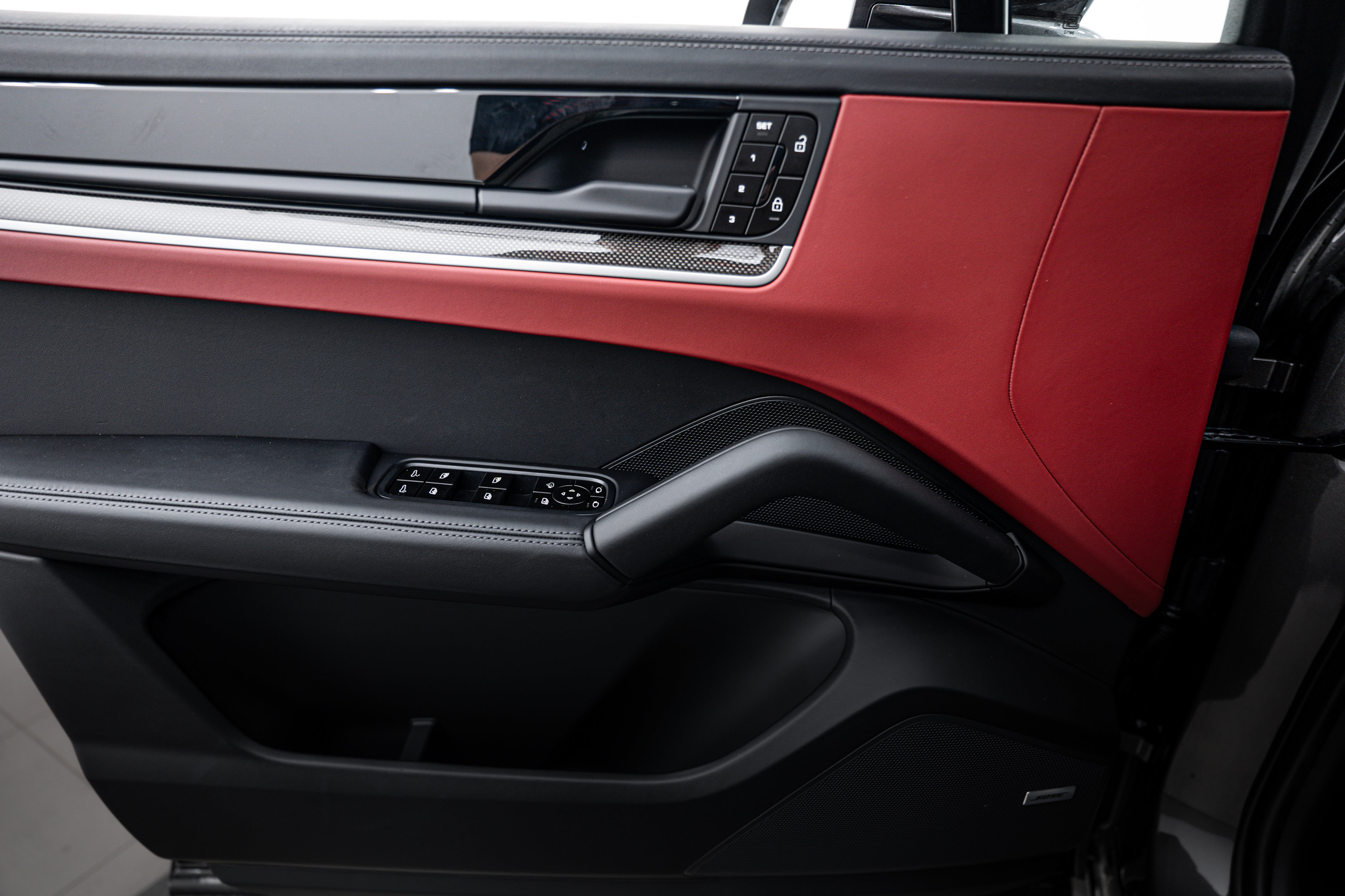 New 2026 Porsche Cayenne S image 19