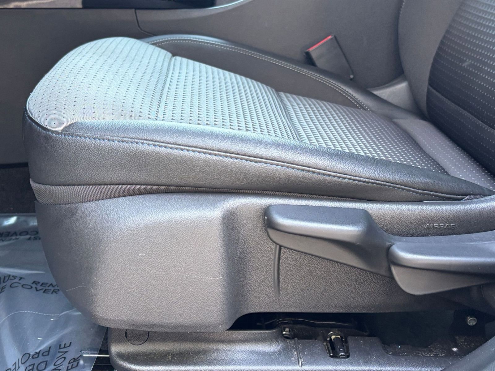 Used 2025 Chevrolet Trax LT image 22