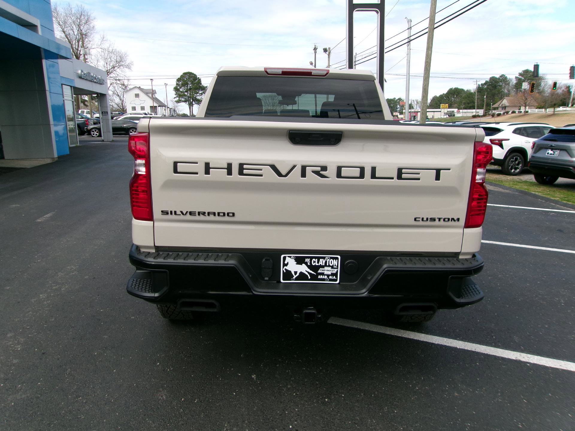 New 2026 Chevrolet Silverado 1500 Custom Trail Boss w/ Dark Appearance Package image 4