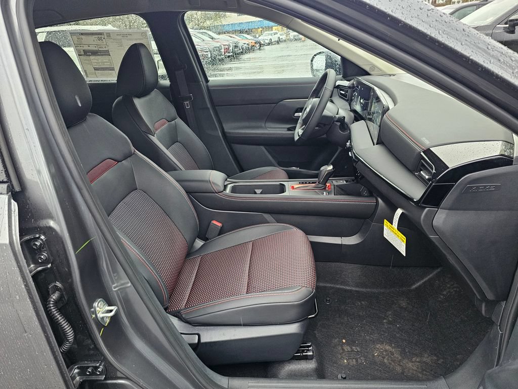 New 2026 Nissan Kicks SR w/ Cold Weather Package AWD/4WD image 26