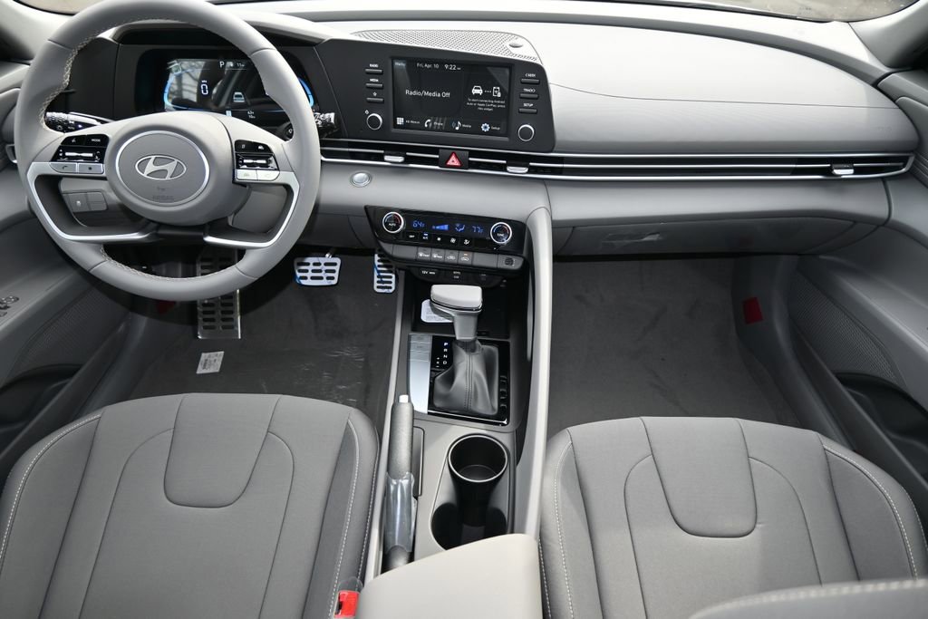 New 2026 Hyundai Elantra Sport FWD image 13