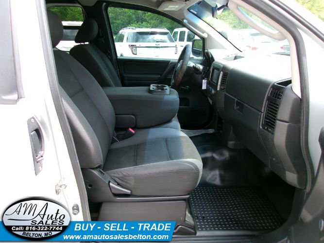 Used 2010 Nissan Titan XE w/ XE Popular Equipment Pkg RWD image 16